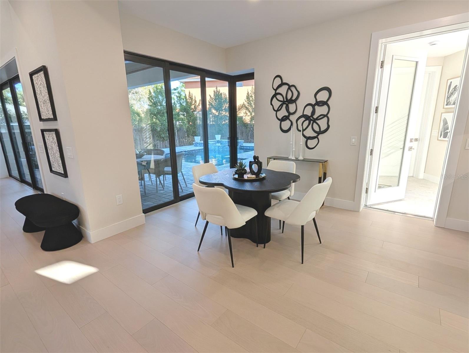 MONTICELLO - Residential