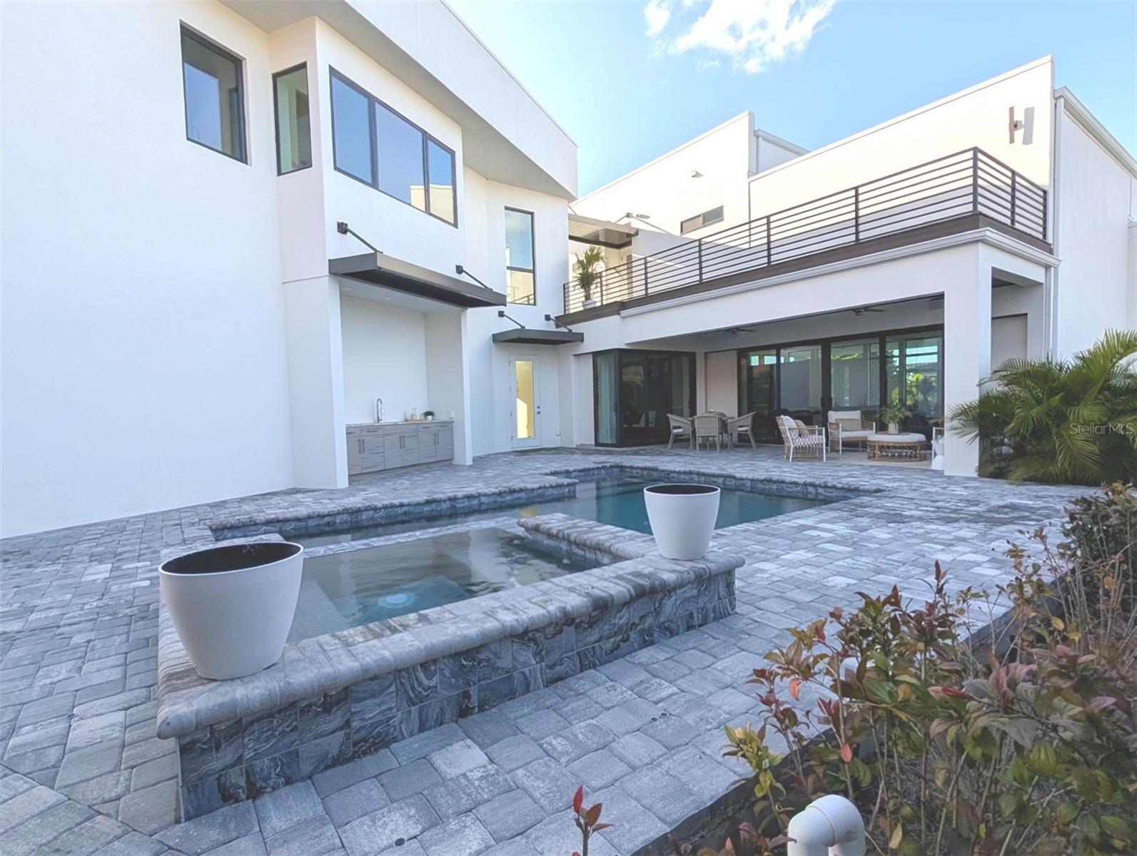 MONTICELLO - Residential