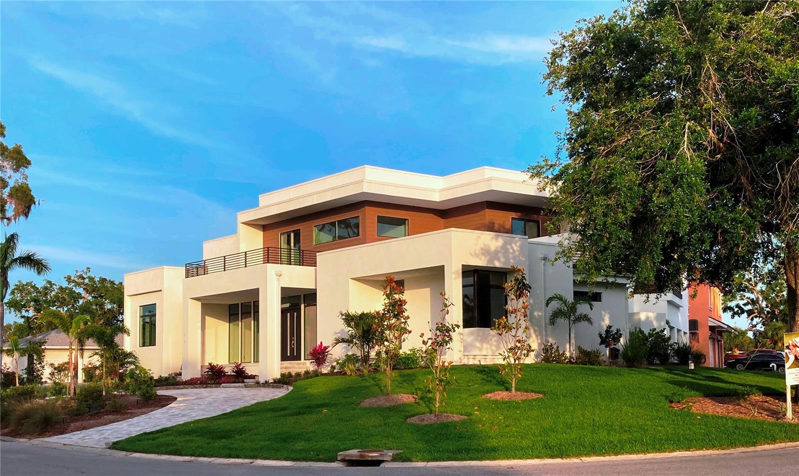 MONTICELLO - Residential