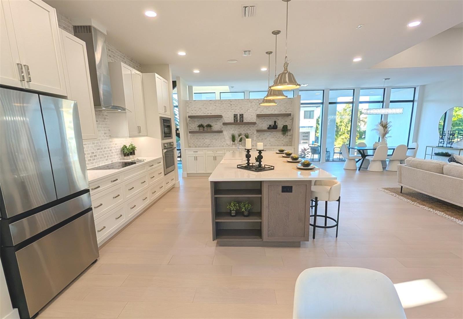 MONTICELLO - Residential