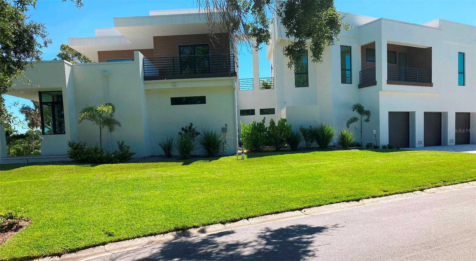 MONTICELLO - Residential