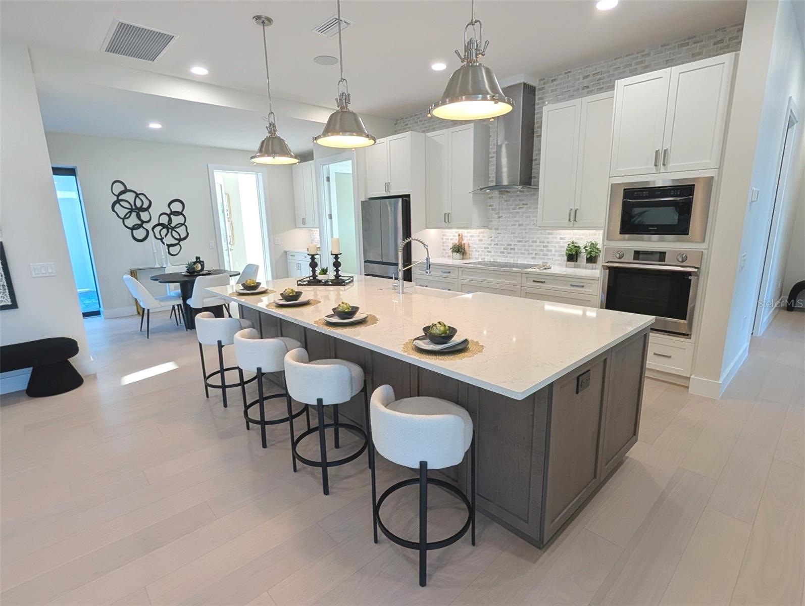 MONTICELLO - Residential