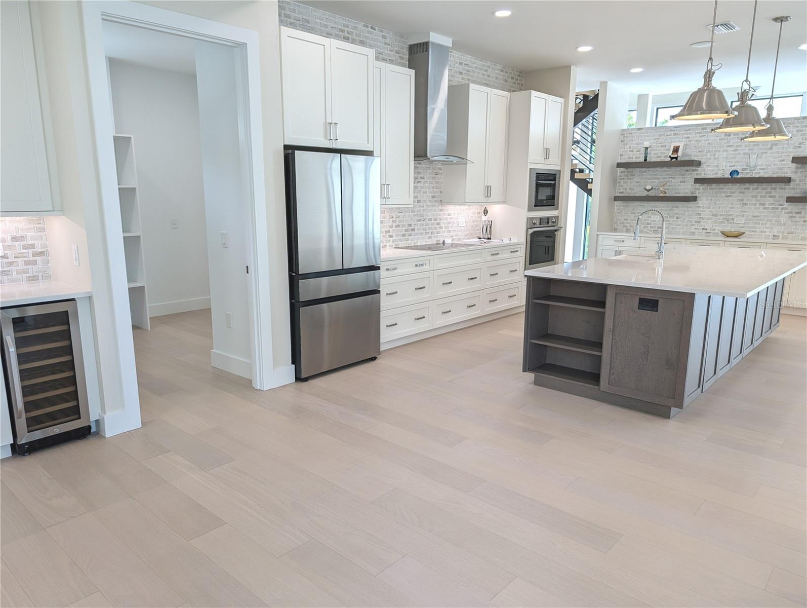 MONTICELLO - Residential