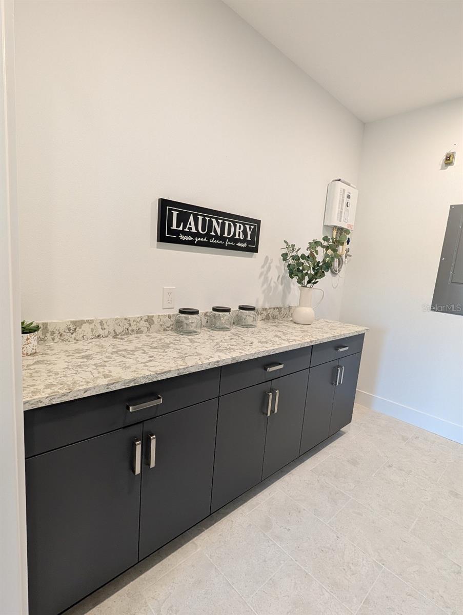 MONTICELLO - Residential