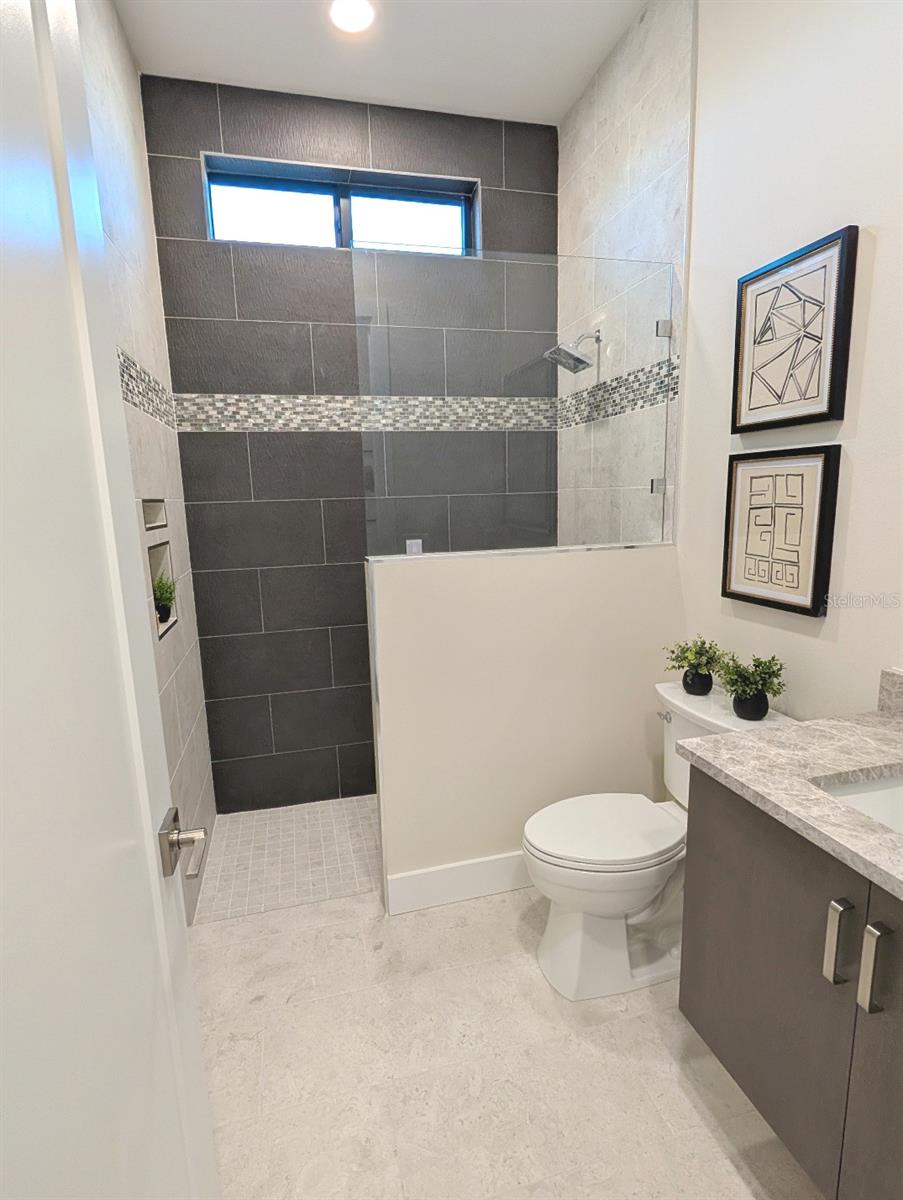 MONTICELLO - Residential