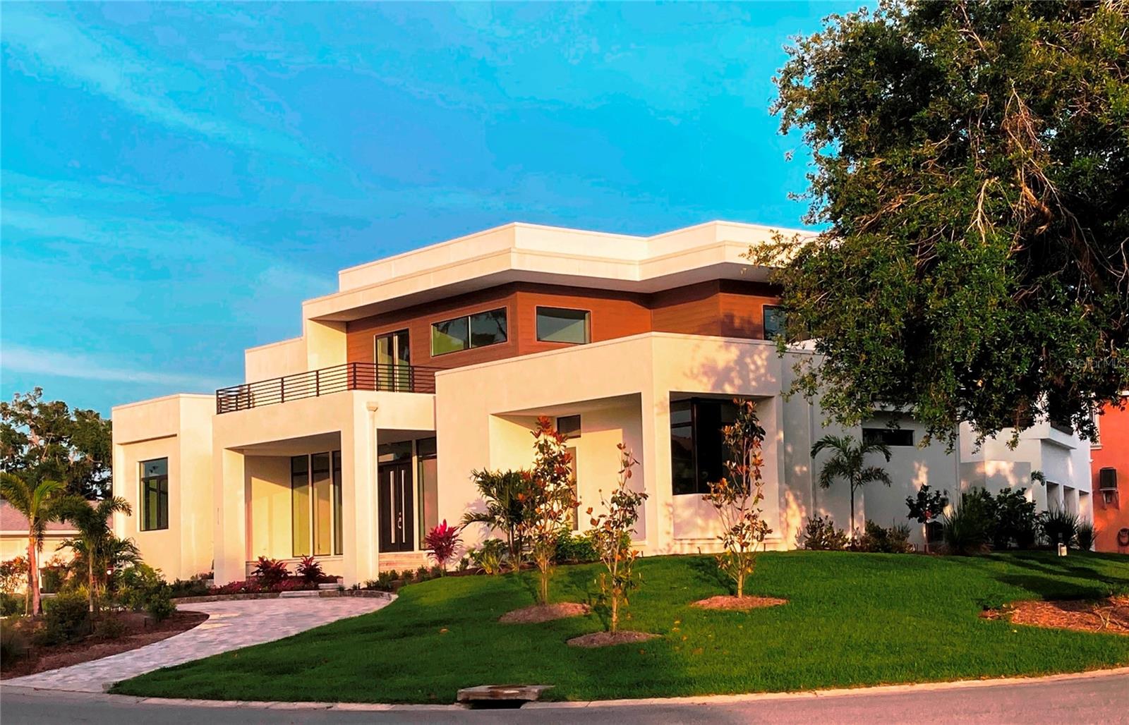 MONTICELLO - Residential