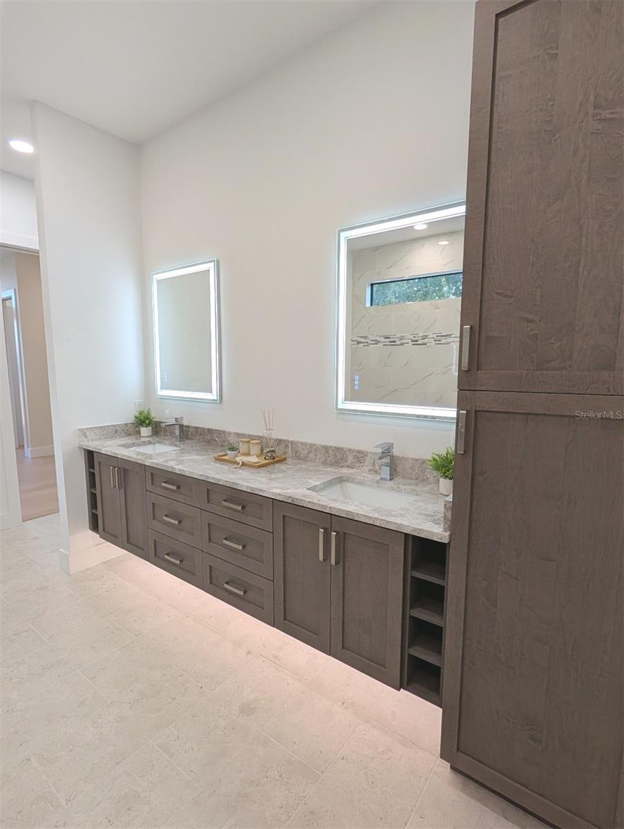 MONTICELLO - Residential