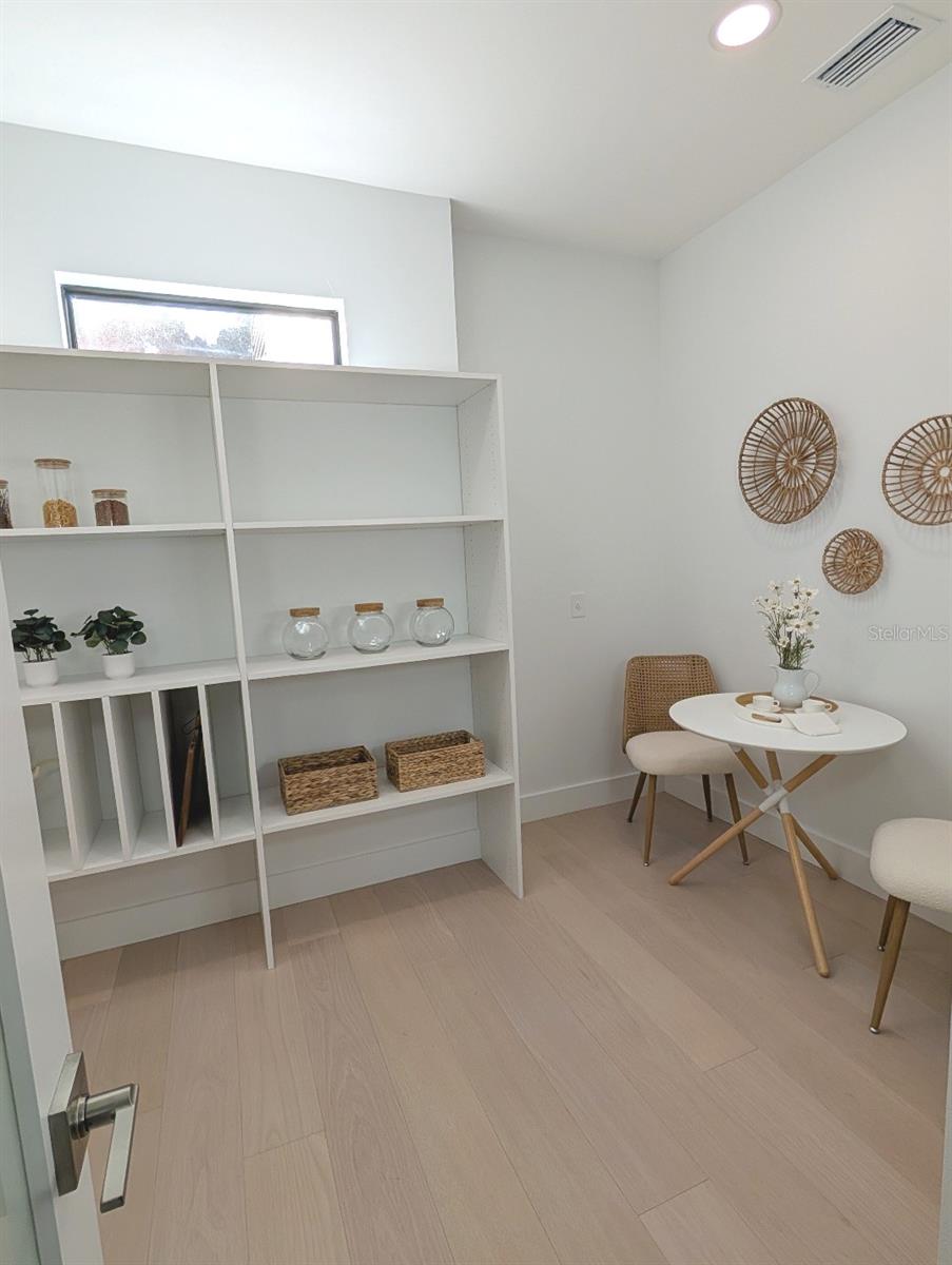 MONTICELLO - Residential