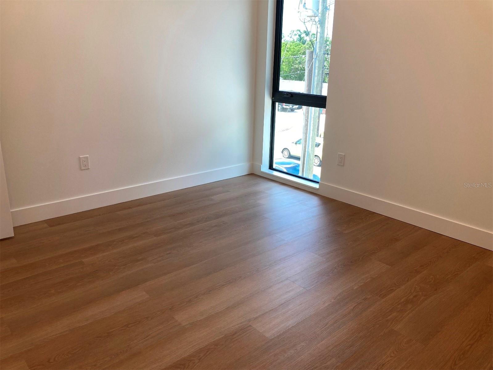 MONTICELLO - Residential