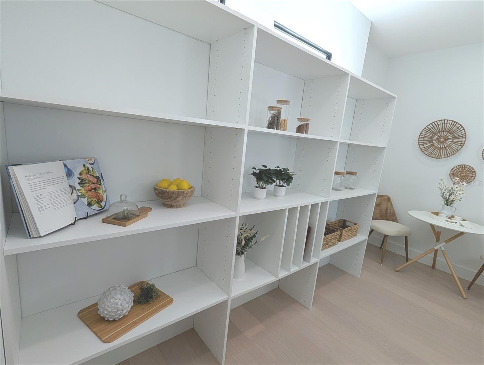 MONTICELLO - Residential