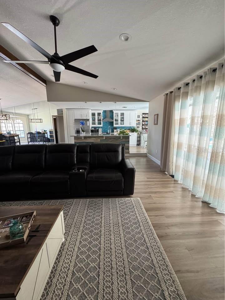 ORCHARD PARK - Residential Lease