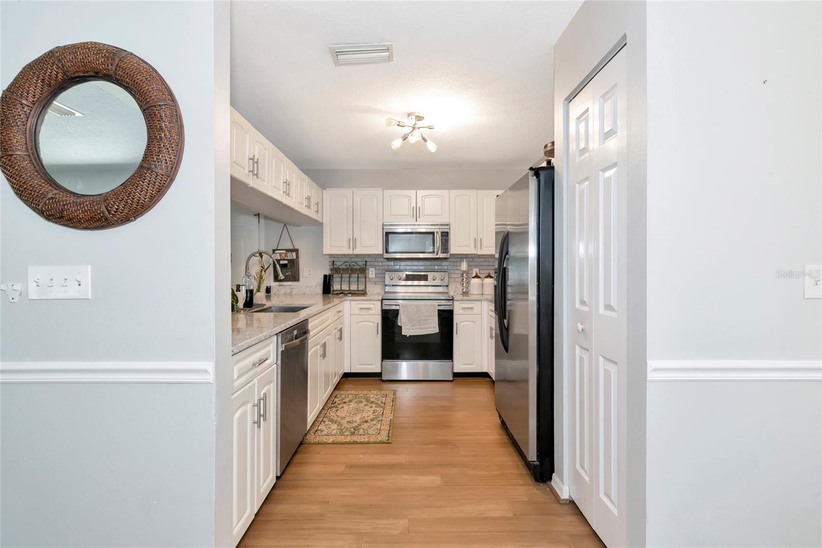 CAPE TOWN VILLAGE PH I - Residential