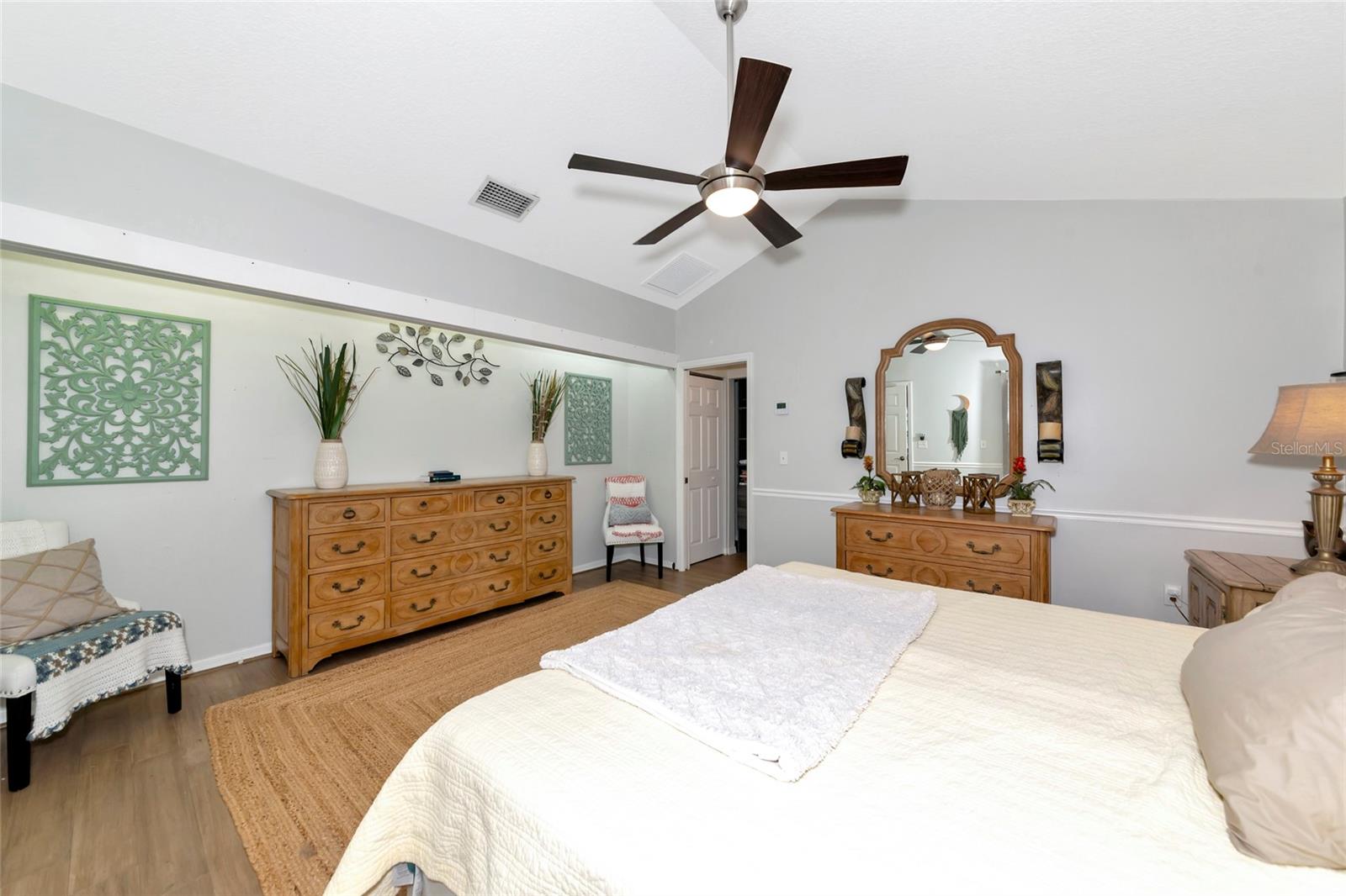 CAPE TOWN VILLAGE PH I - Residential