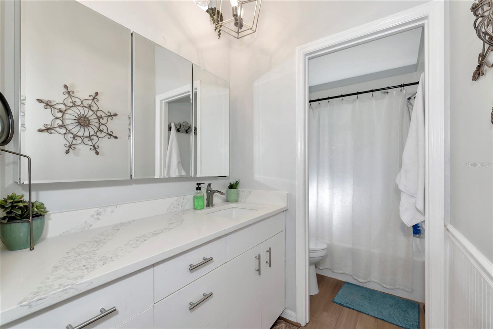 CAPE TOWN VILLAGE PH I - Residential