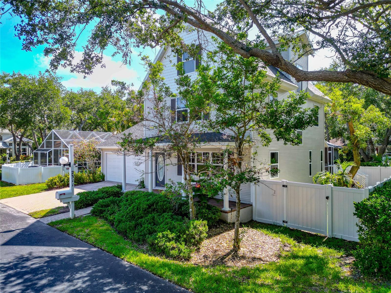 CAPE TOWN VILLAGE PH I - Residential