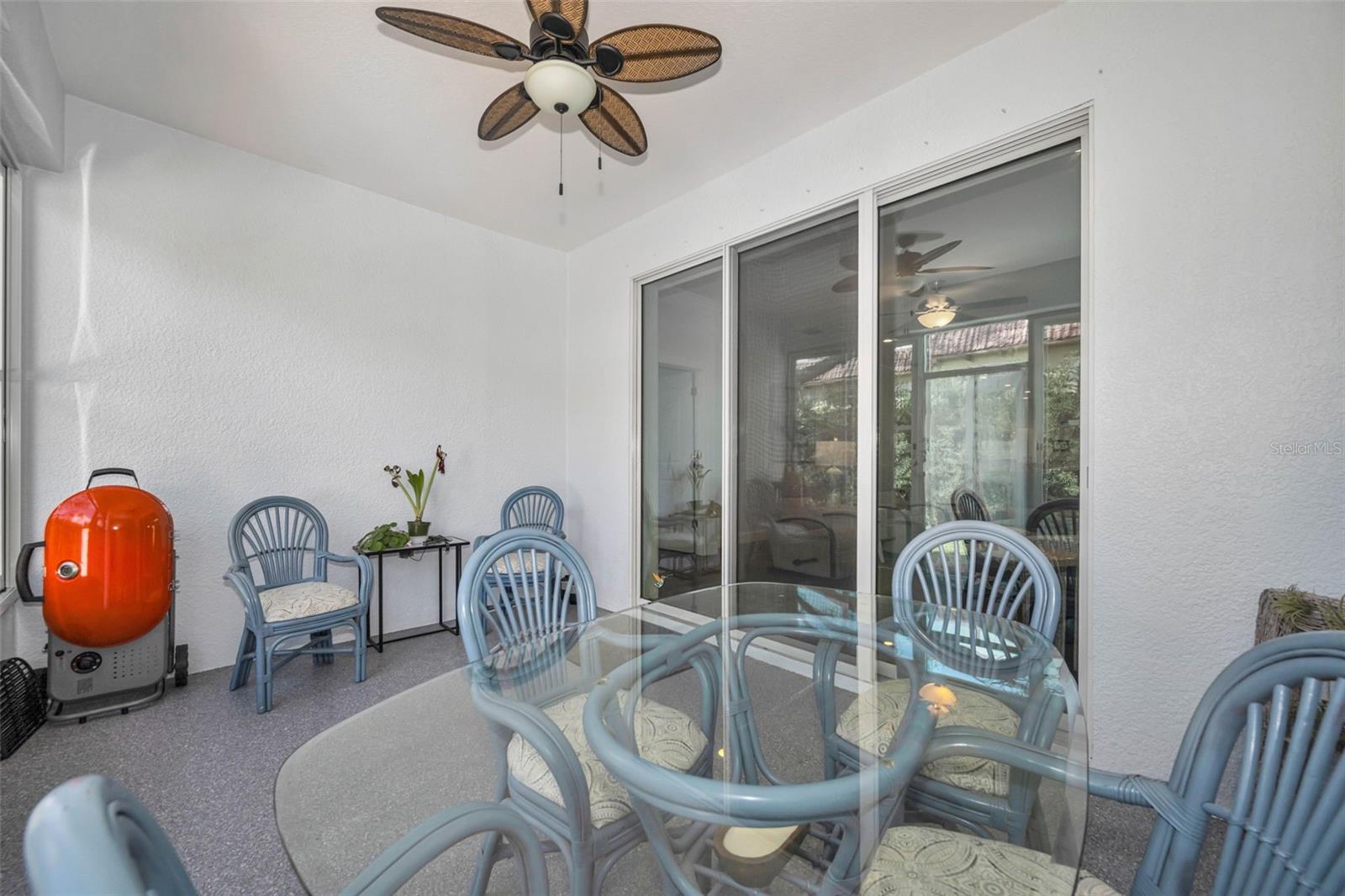 HIGHLAND PARK VILLAS - Residential