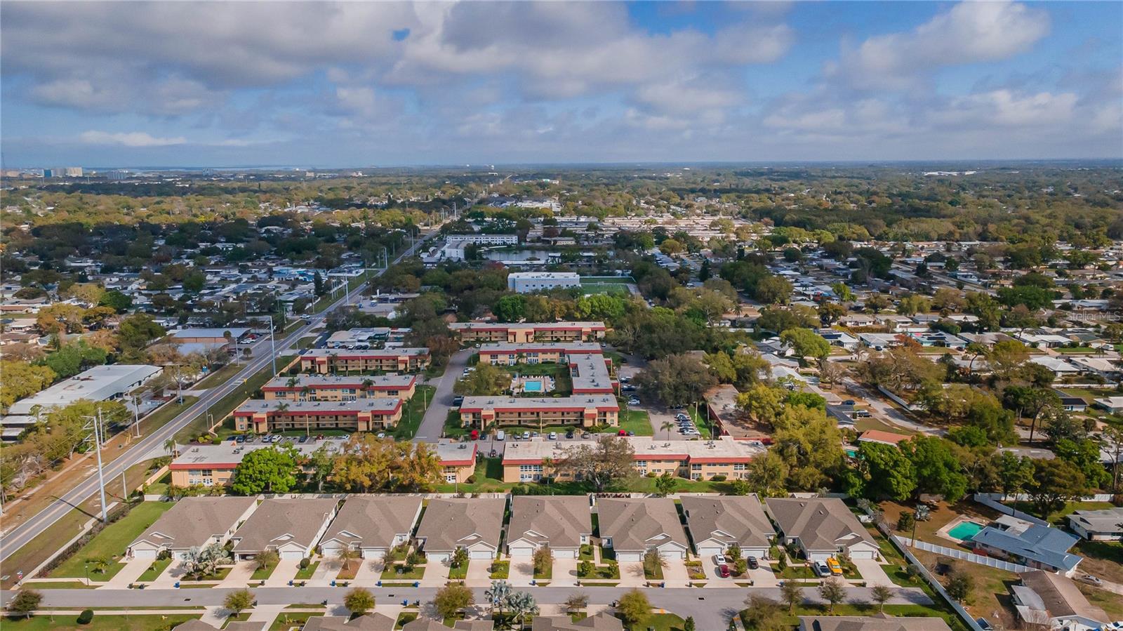 HIGHLAND PARK VILLAS - Residential