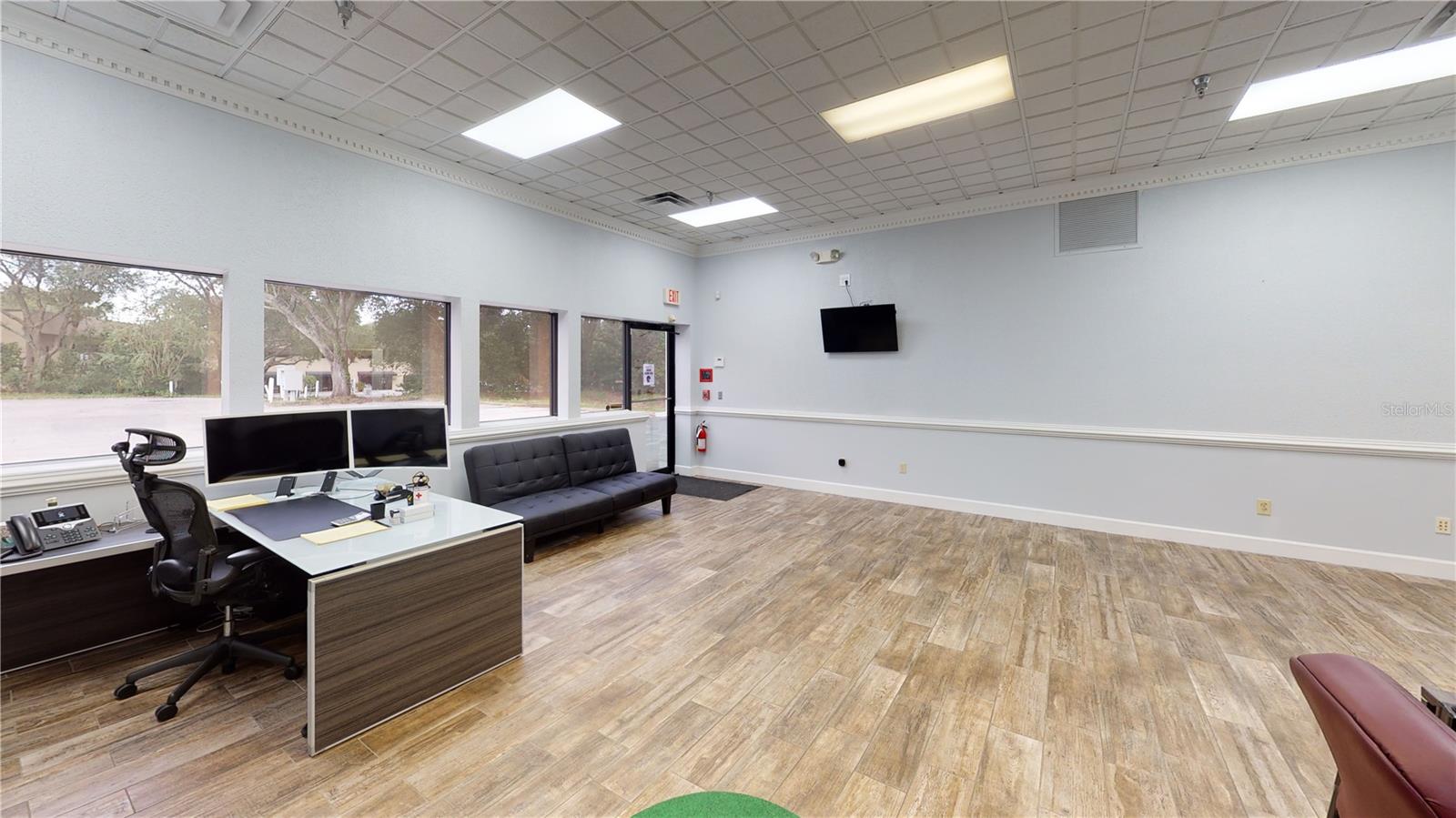 LAKE MARY COMMERCE CENTER - Commercial Lease