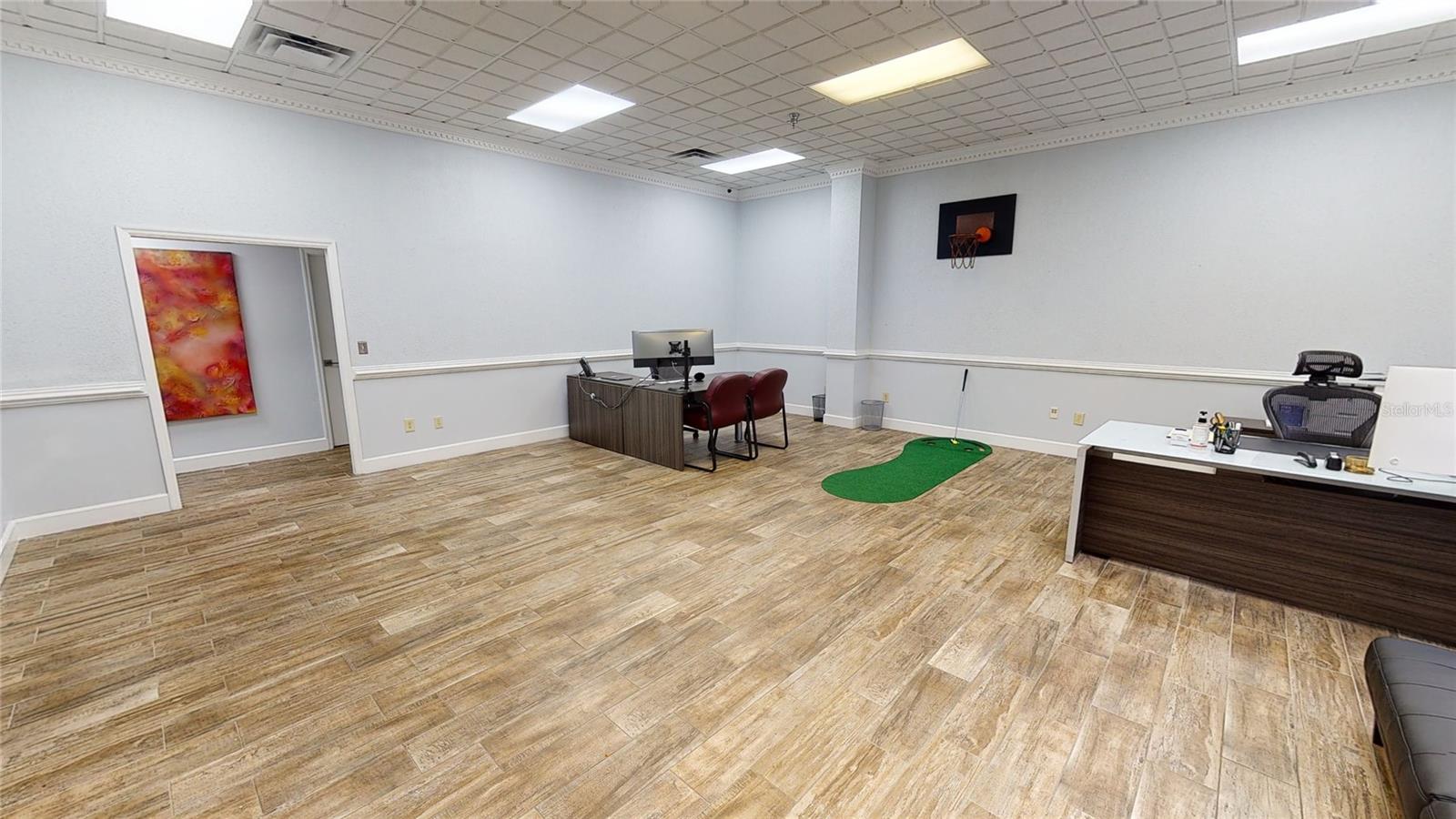 LAKE MARY COMMERCE CENTER - Commercial Lease