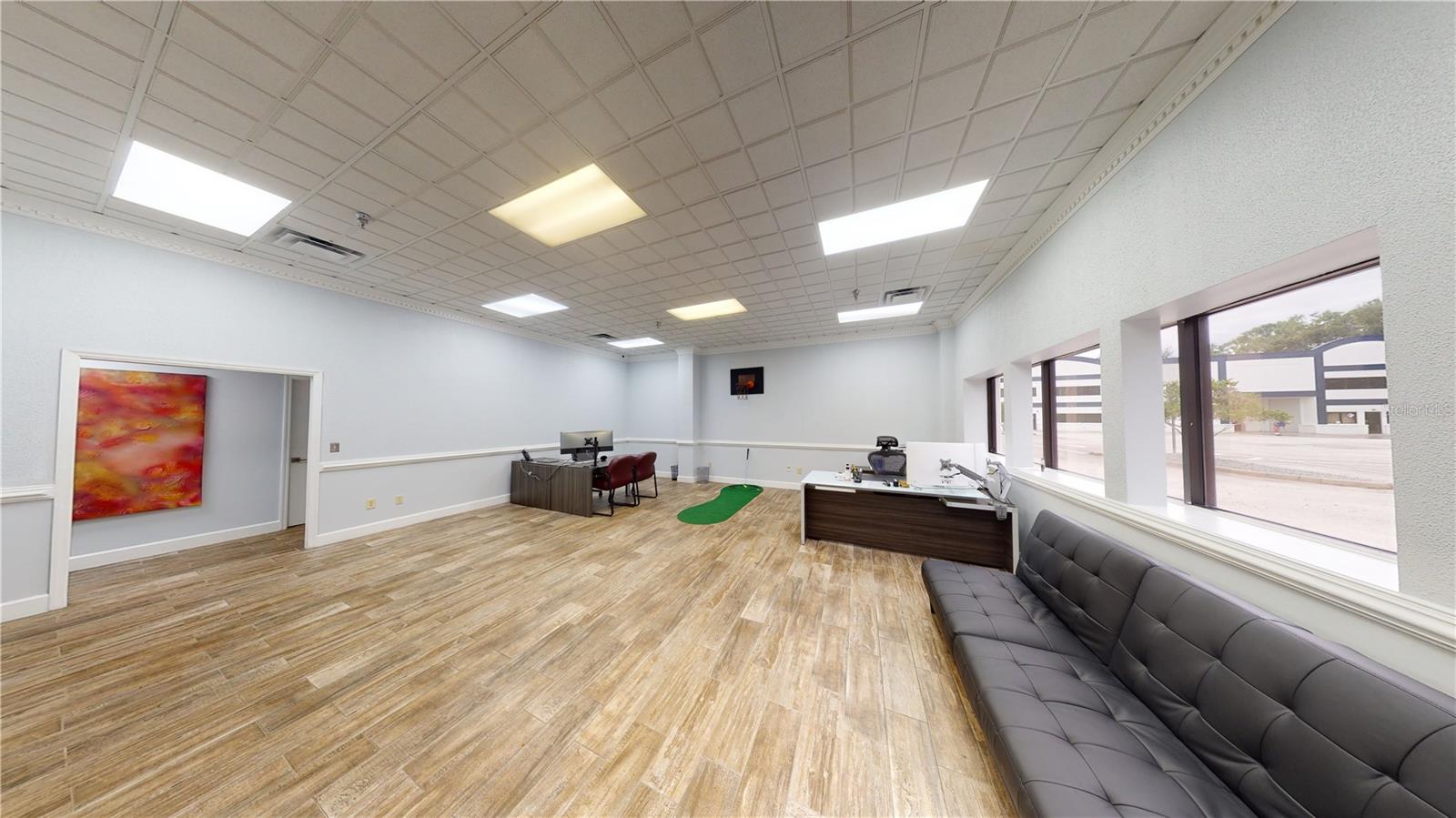 LAKE MARY COMMERCE CENTER - Commercial Lease