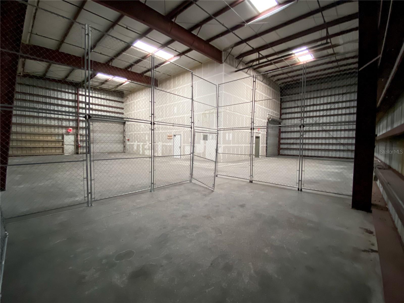 LAKE MARY COMMERCE CENTER - Commercial Lease