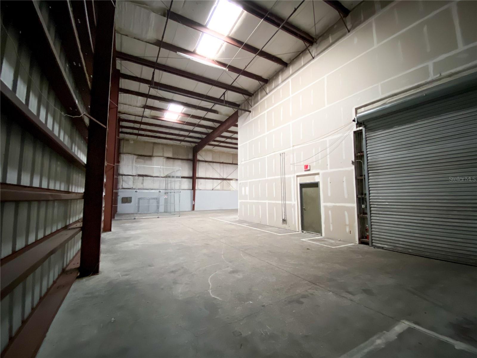 LAKE MARY COMMERCE CENTER - Commercial Lease