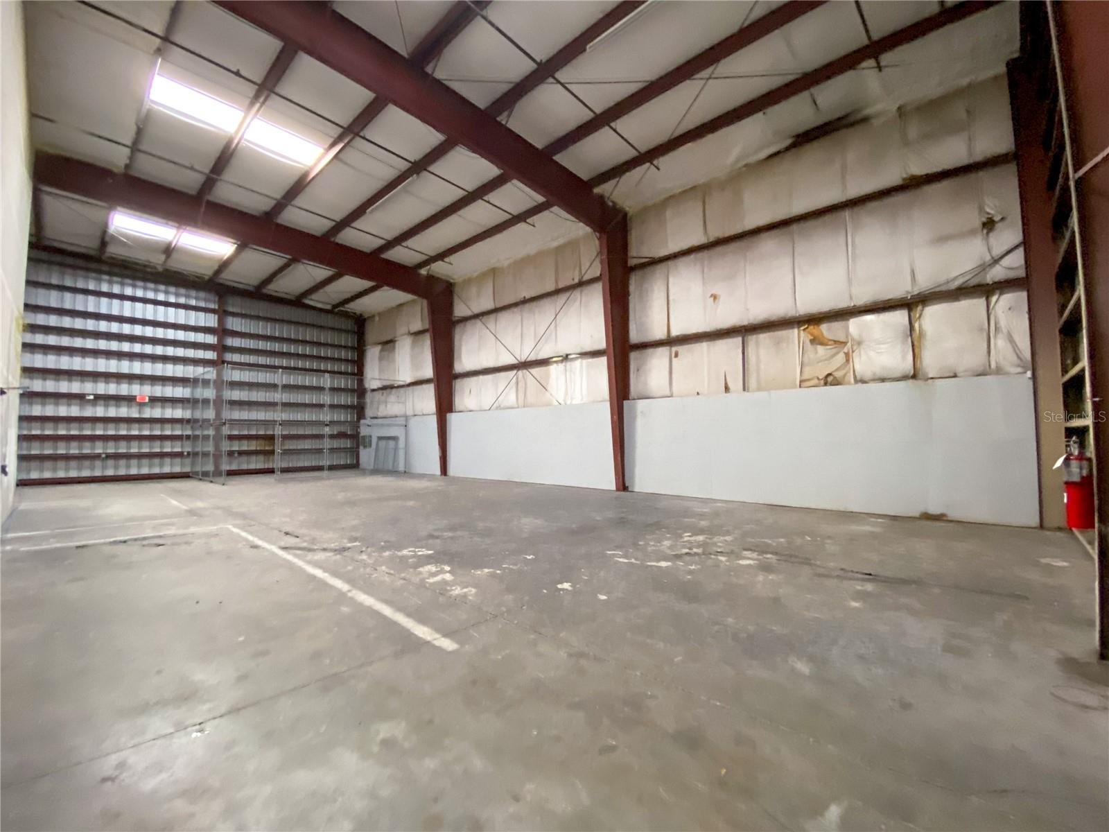 LAKE MARY COMMERCE CENTER - Commercial Lease