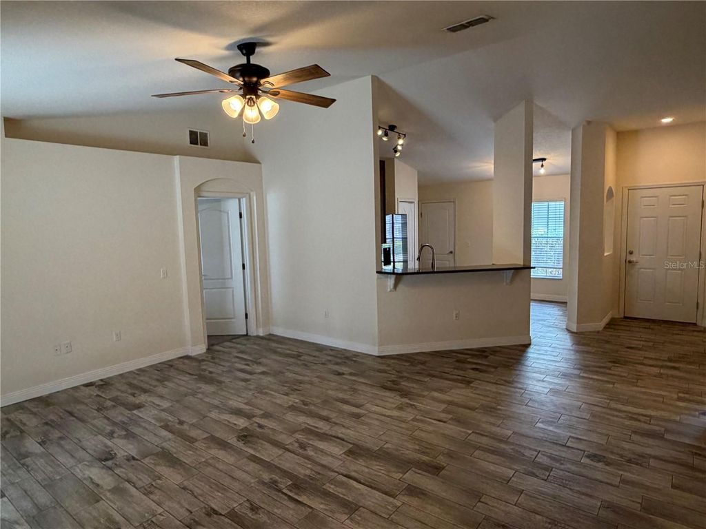 Photo of 762 Barrister Drive, Auburndale, FL 33823 (MLS # L4961405)