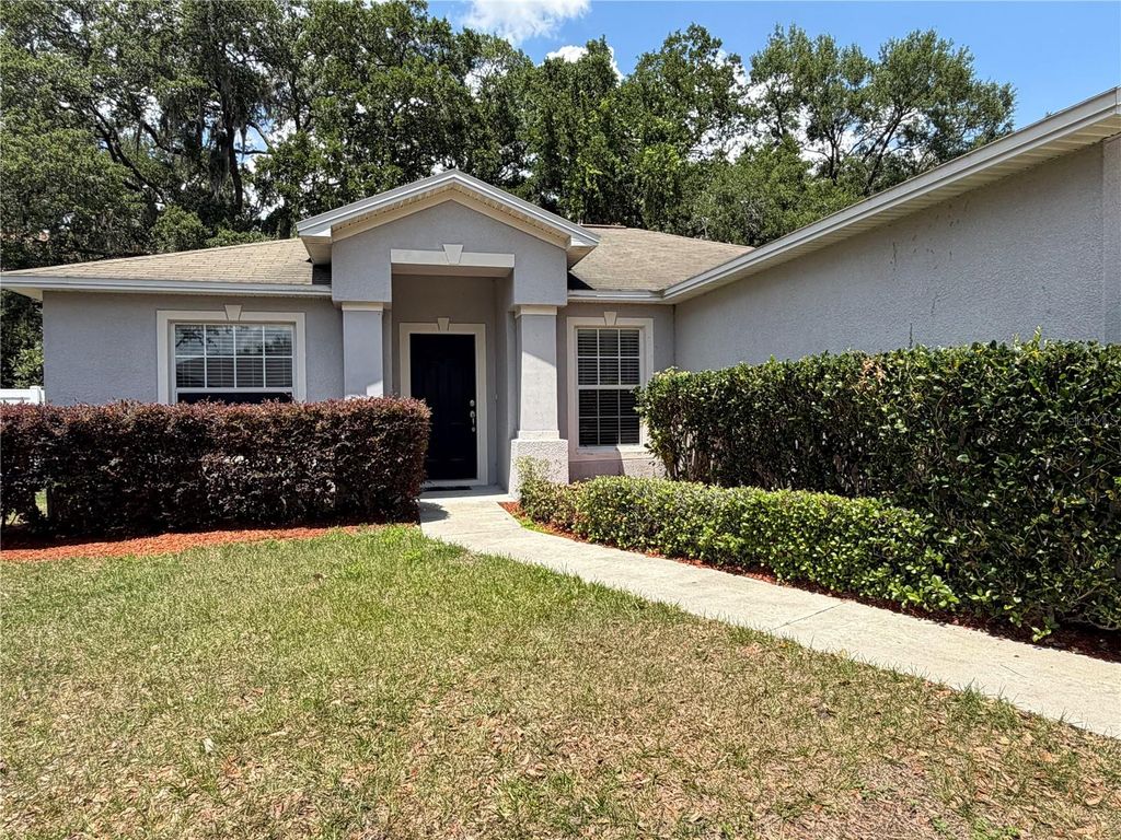 Photo of 762 Barrister Drive, Auburndale, FL 33823 (MLS # L4961405)