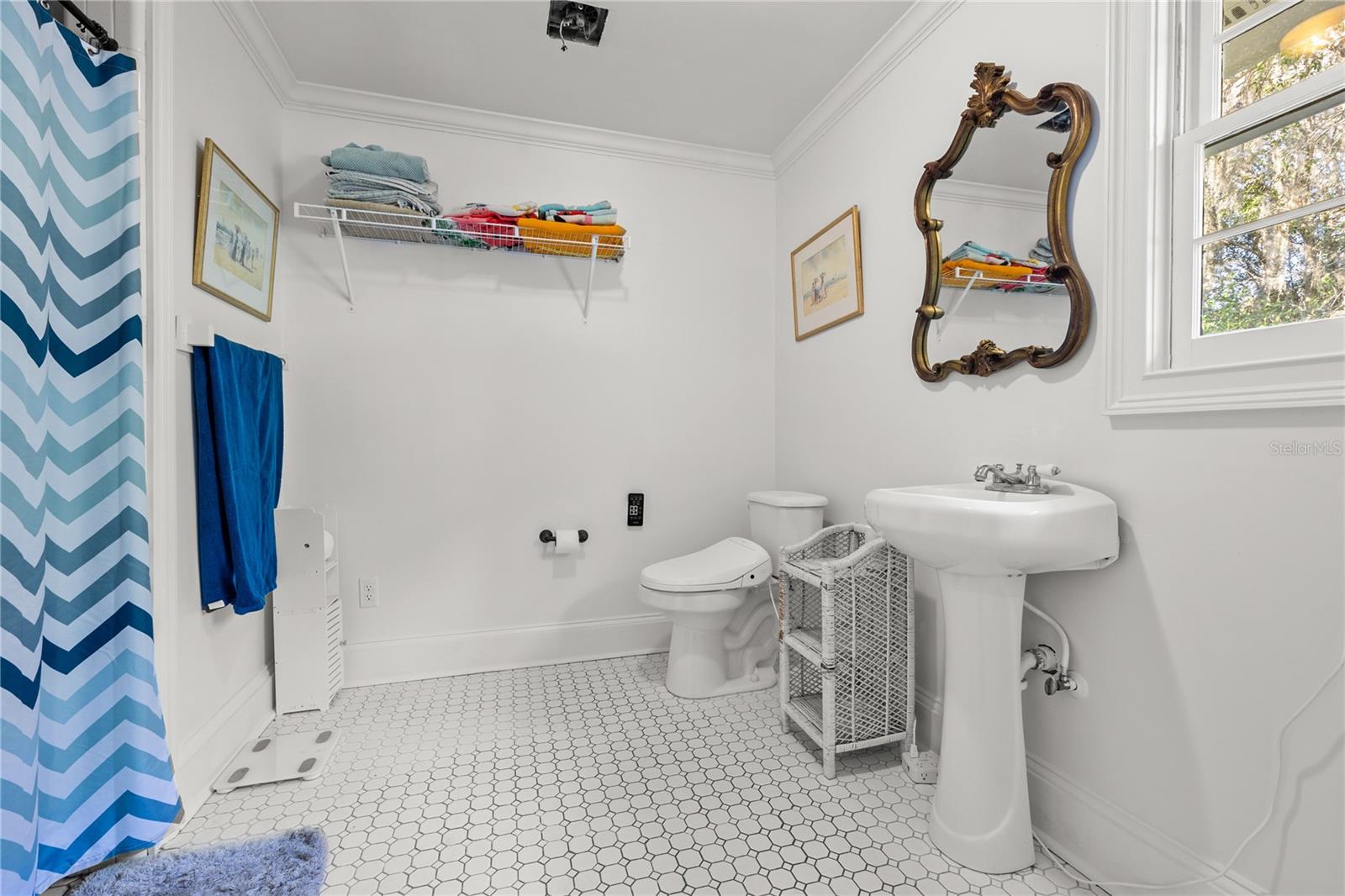 G M WHETSTONE ESTATE ADD TO H S - Residential