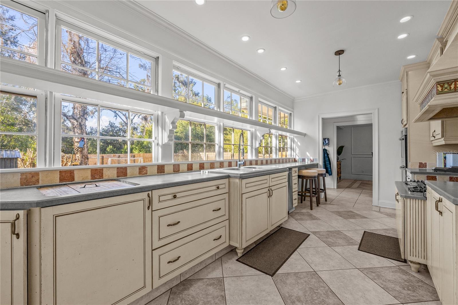 G M WHETSTONE ESTATE ADD TO H S - Residential