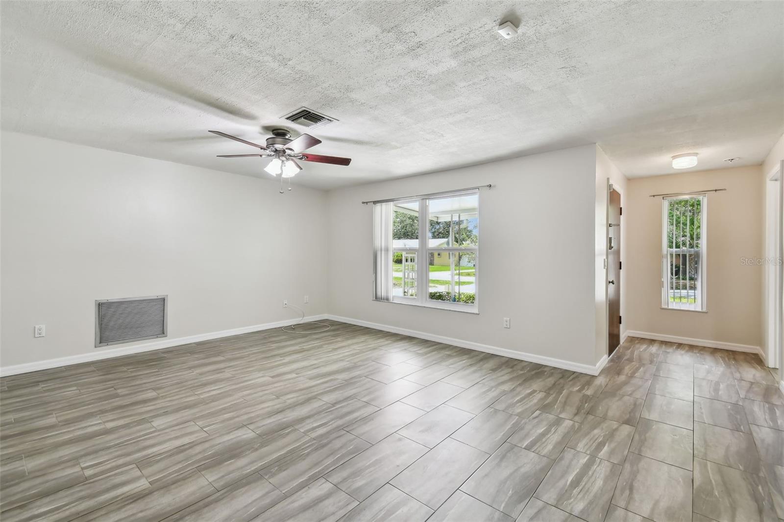 1817 WEST DRIVE