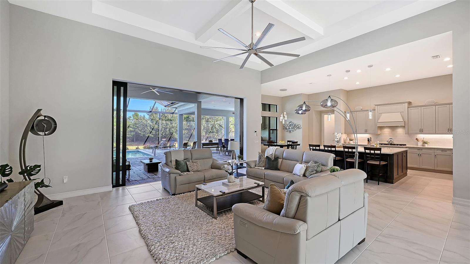 COUNTRY CLUB EAST AT LAKEWD RNCH YY1-4 - Residential