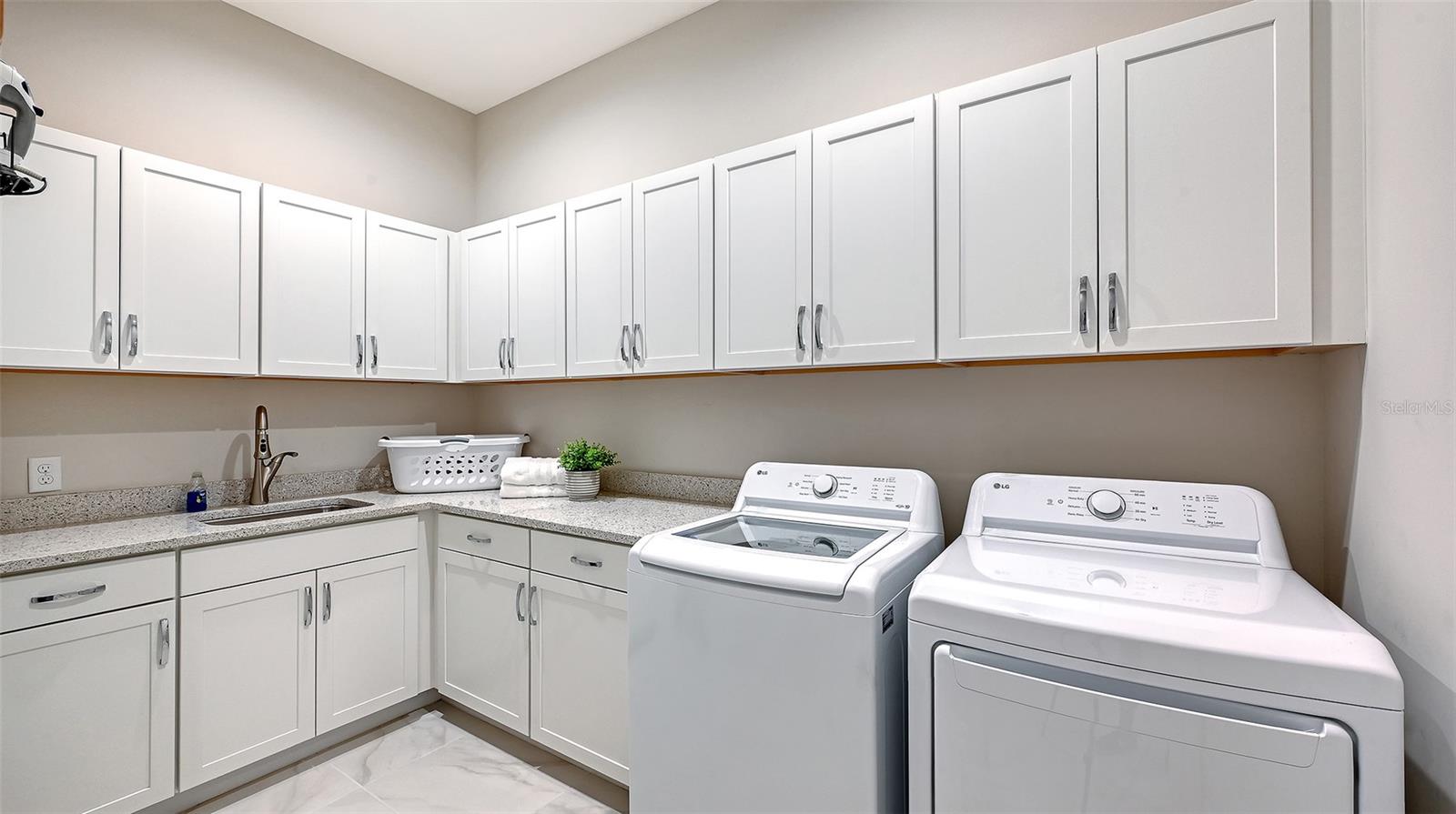 COUNTRY CLUB EAST AT LAKEWD RNCH YY1-4 - Residential