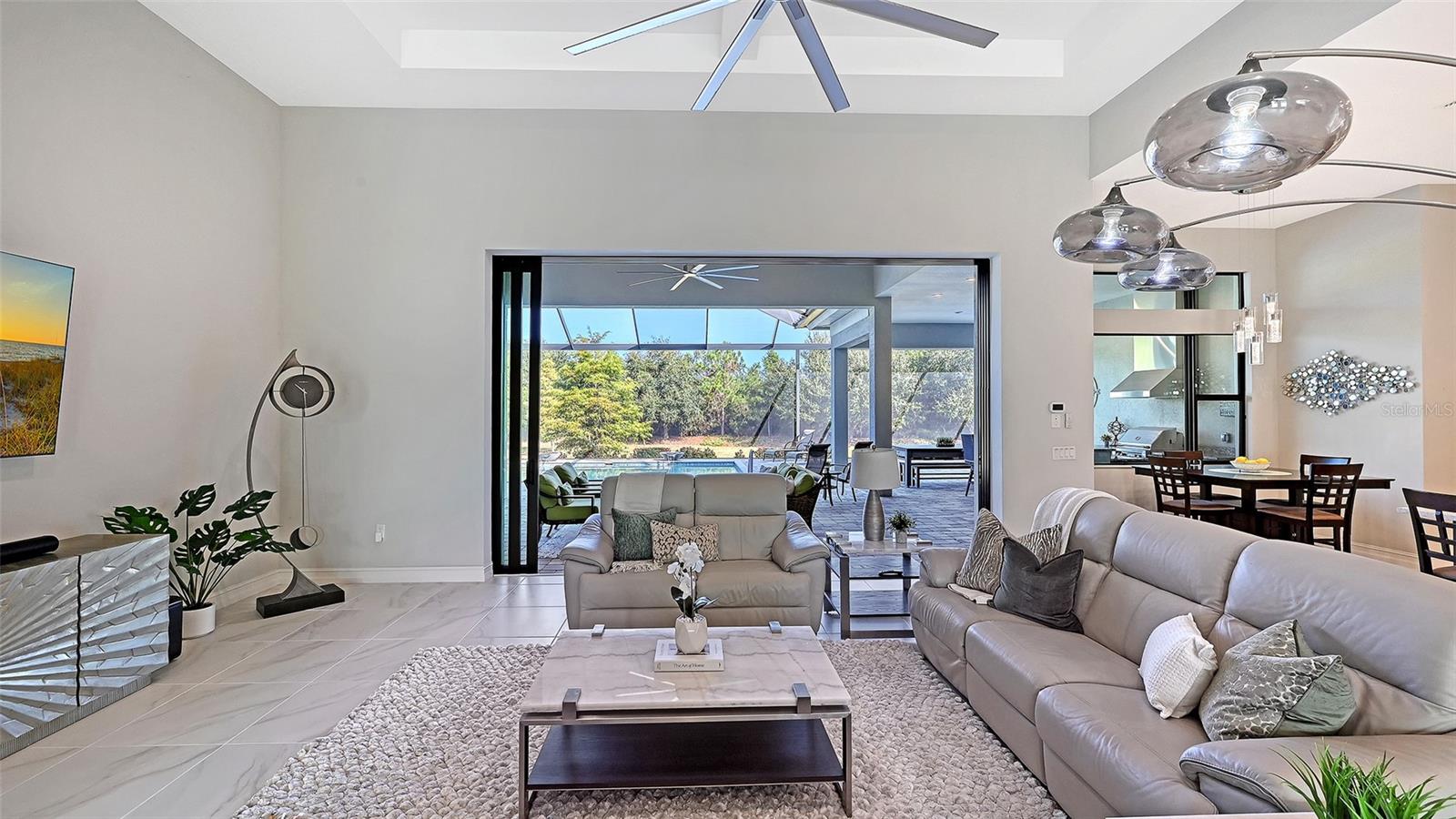 COUNTRY CLUB EAST AT LAKEWD RNCH YY1-4 - Residential