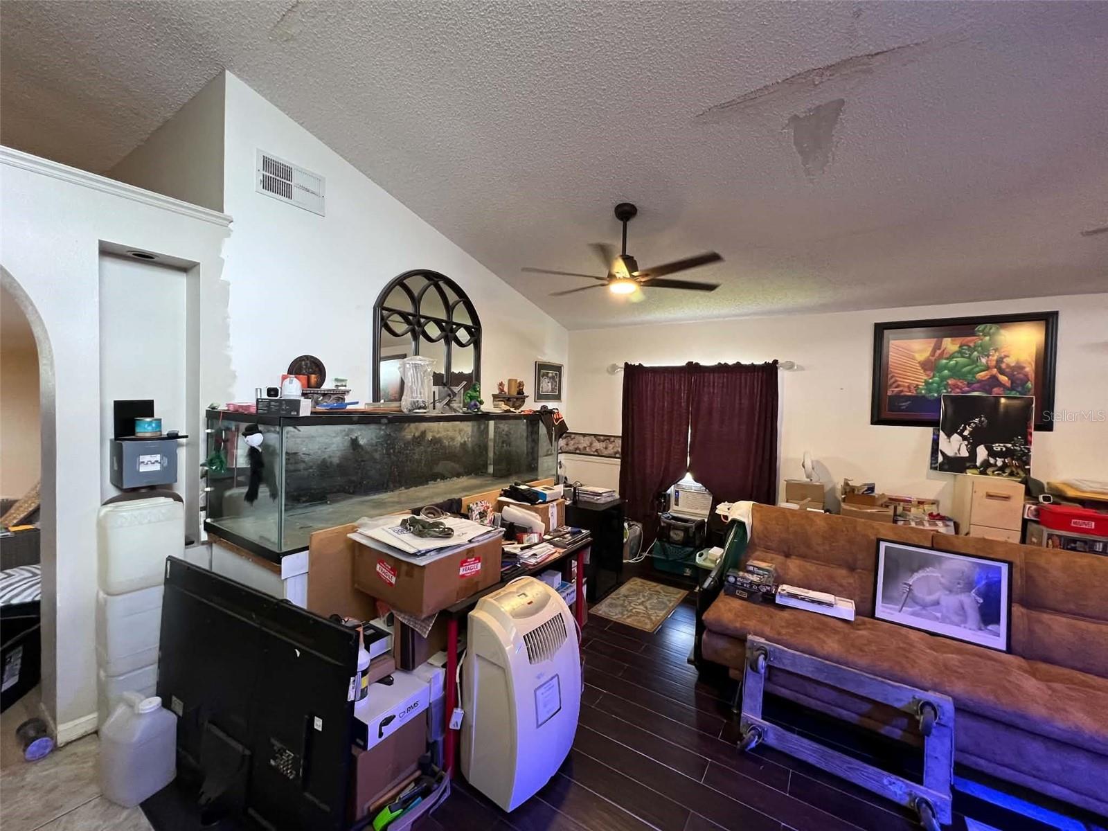 1711 CHISBURY COURT