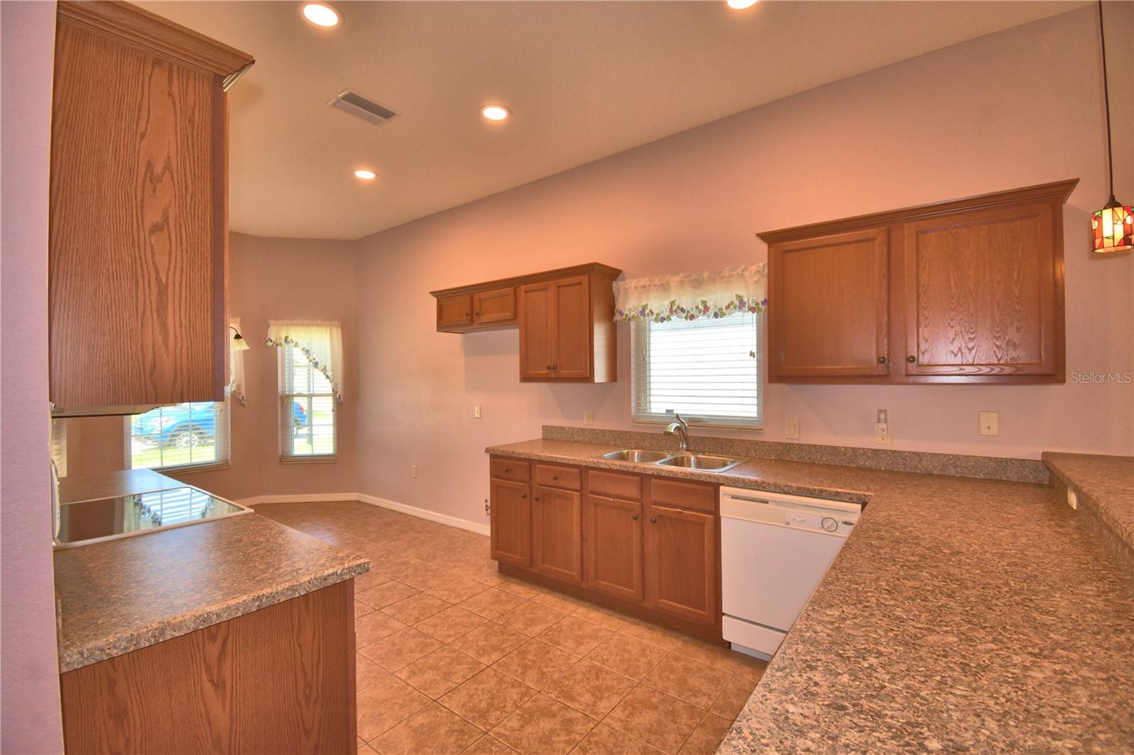 VIENNA SQUARE - Residential