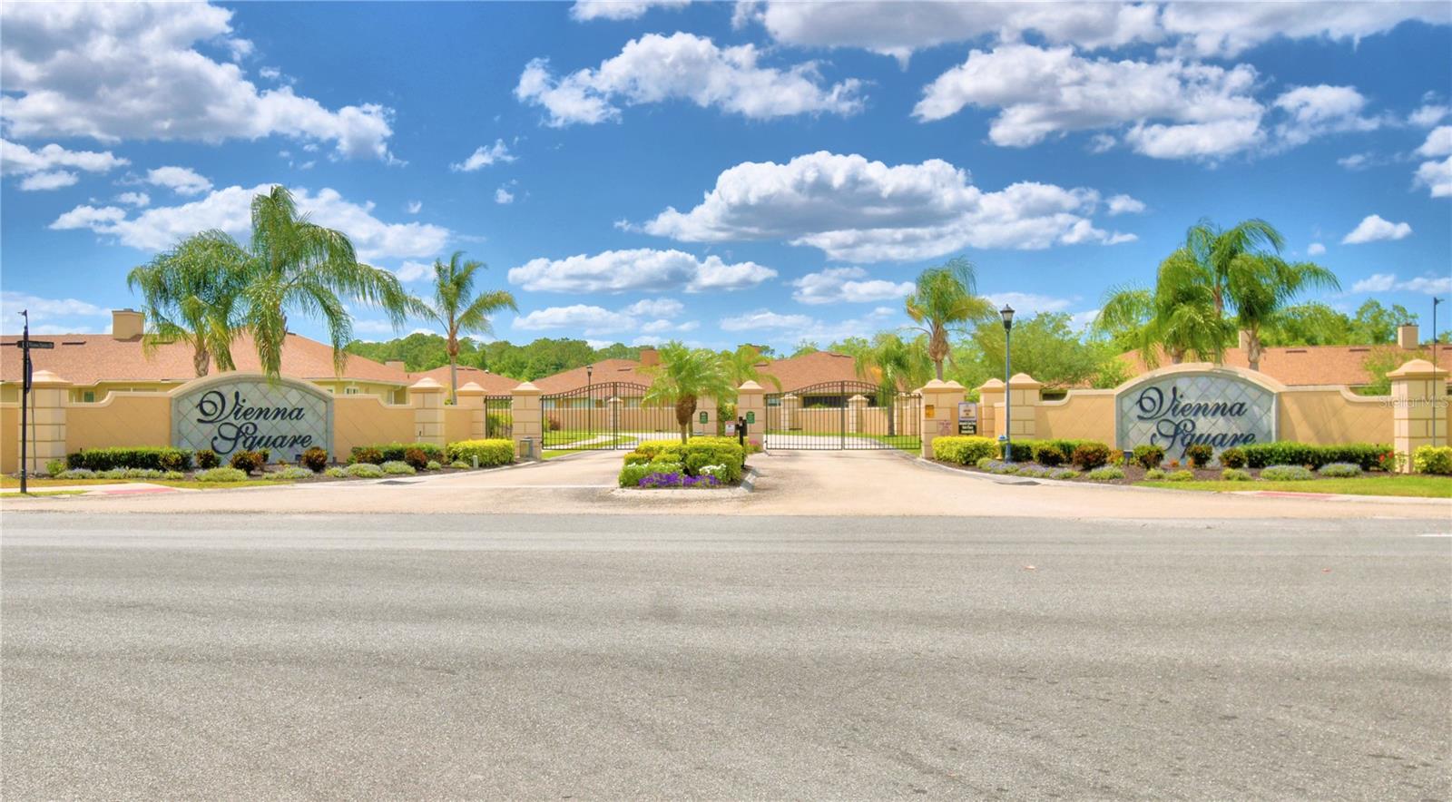 VIENNA SQUARE - Residential