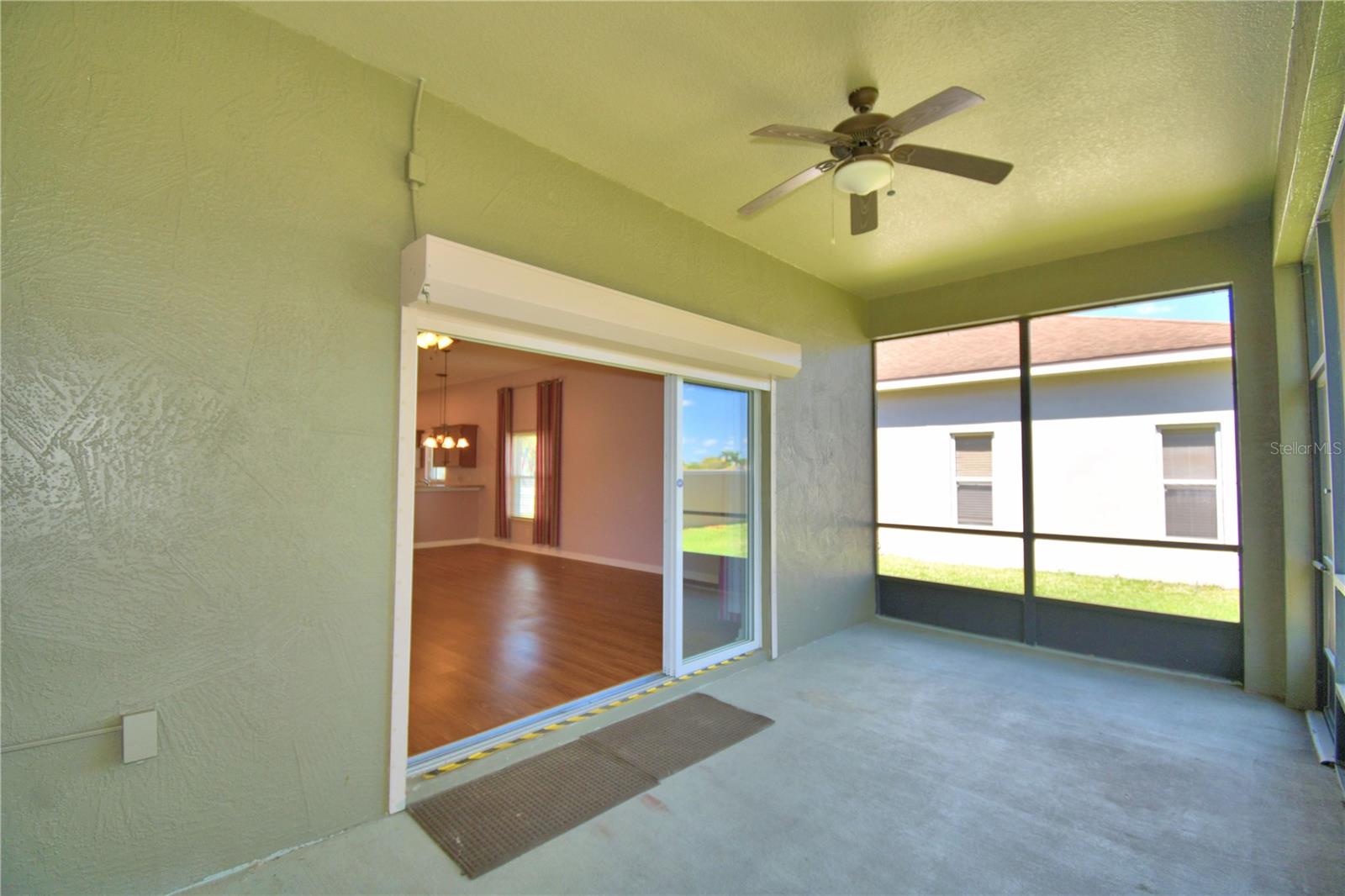 VIENNA SQUARE - Residential