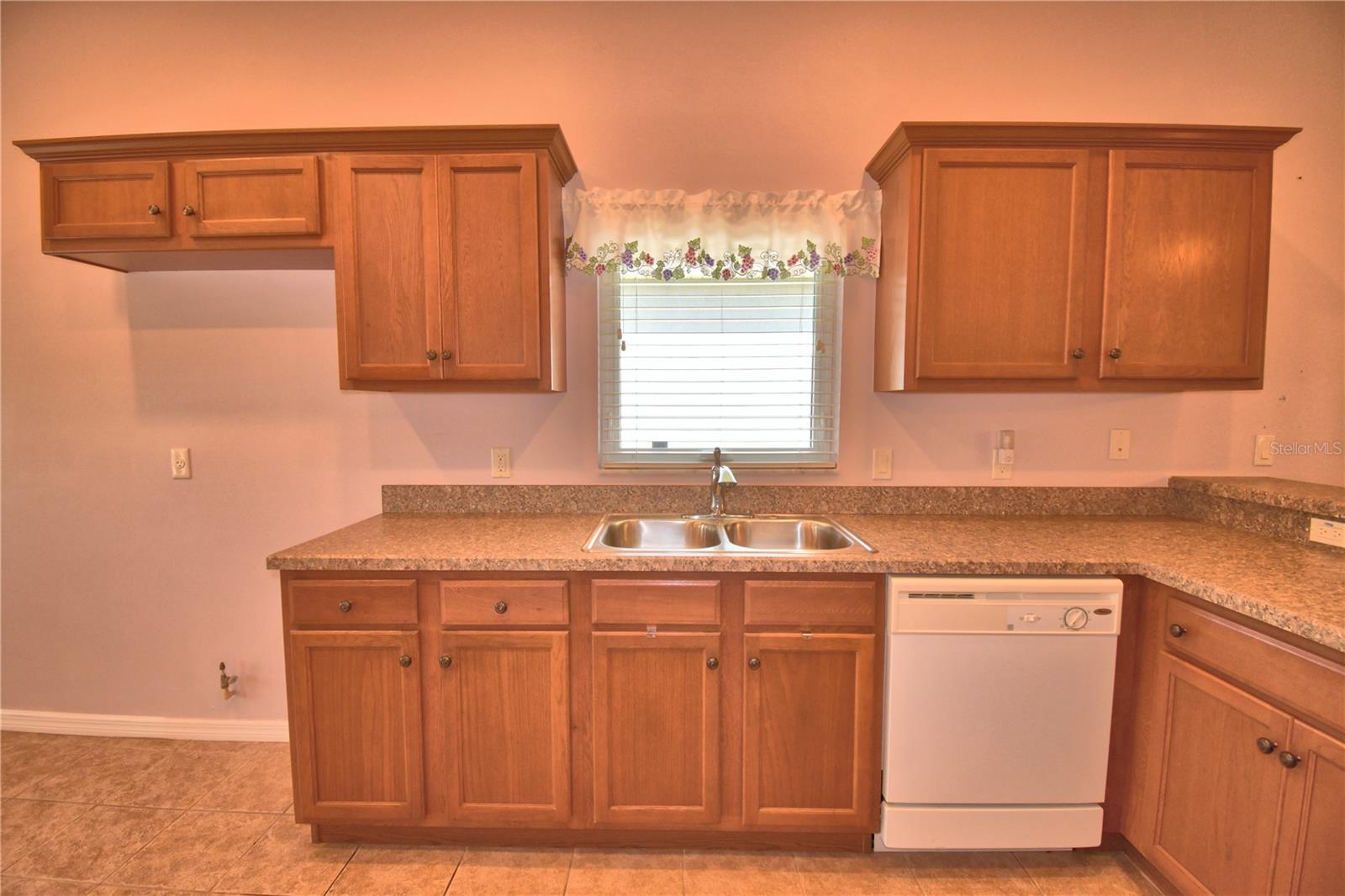 VIENNA SQUARE - Residential