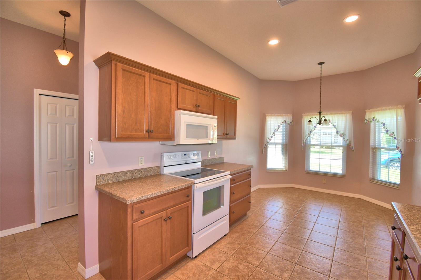 VIENNA SQUARE - Residential