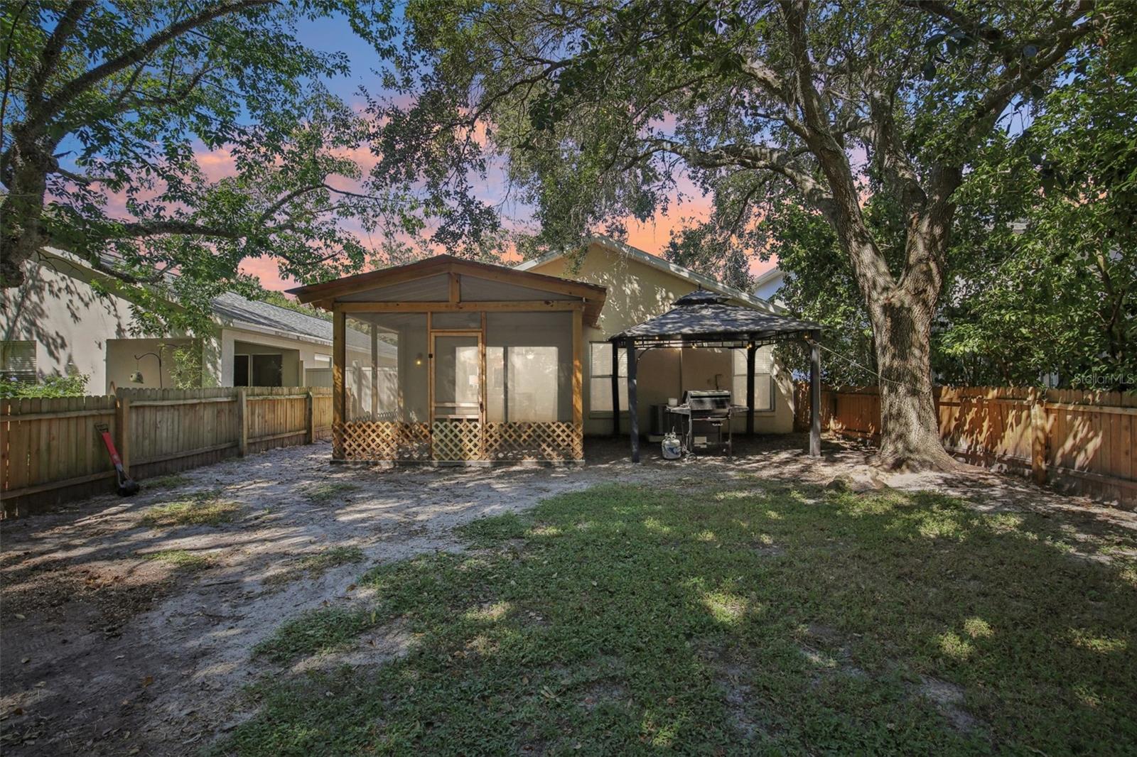WILDERNESS LAKE PRESERVE - Residential