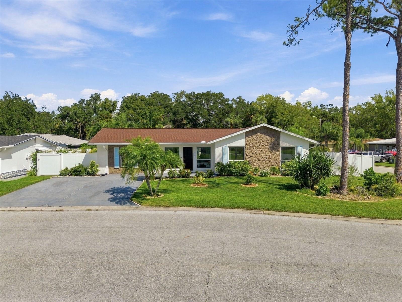 4880 SHELL STREAM BOULEVARD
