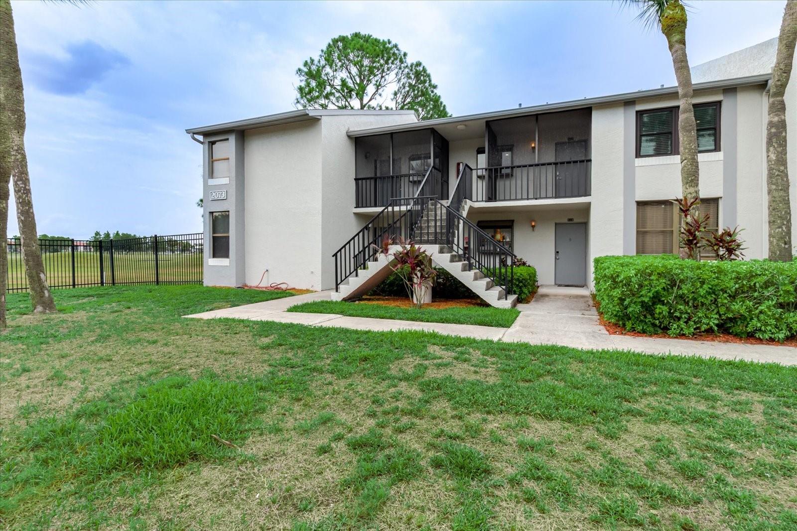 2073 SKIMMER COURT W 222