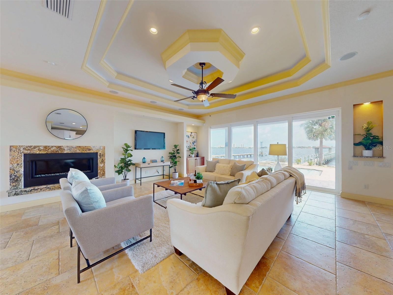 2227 S PALMETTO AVENUE