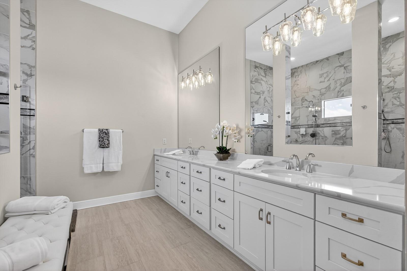 MARINA DEL PALMA - Residential