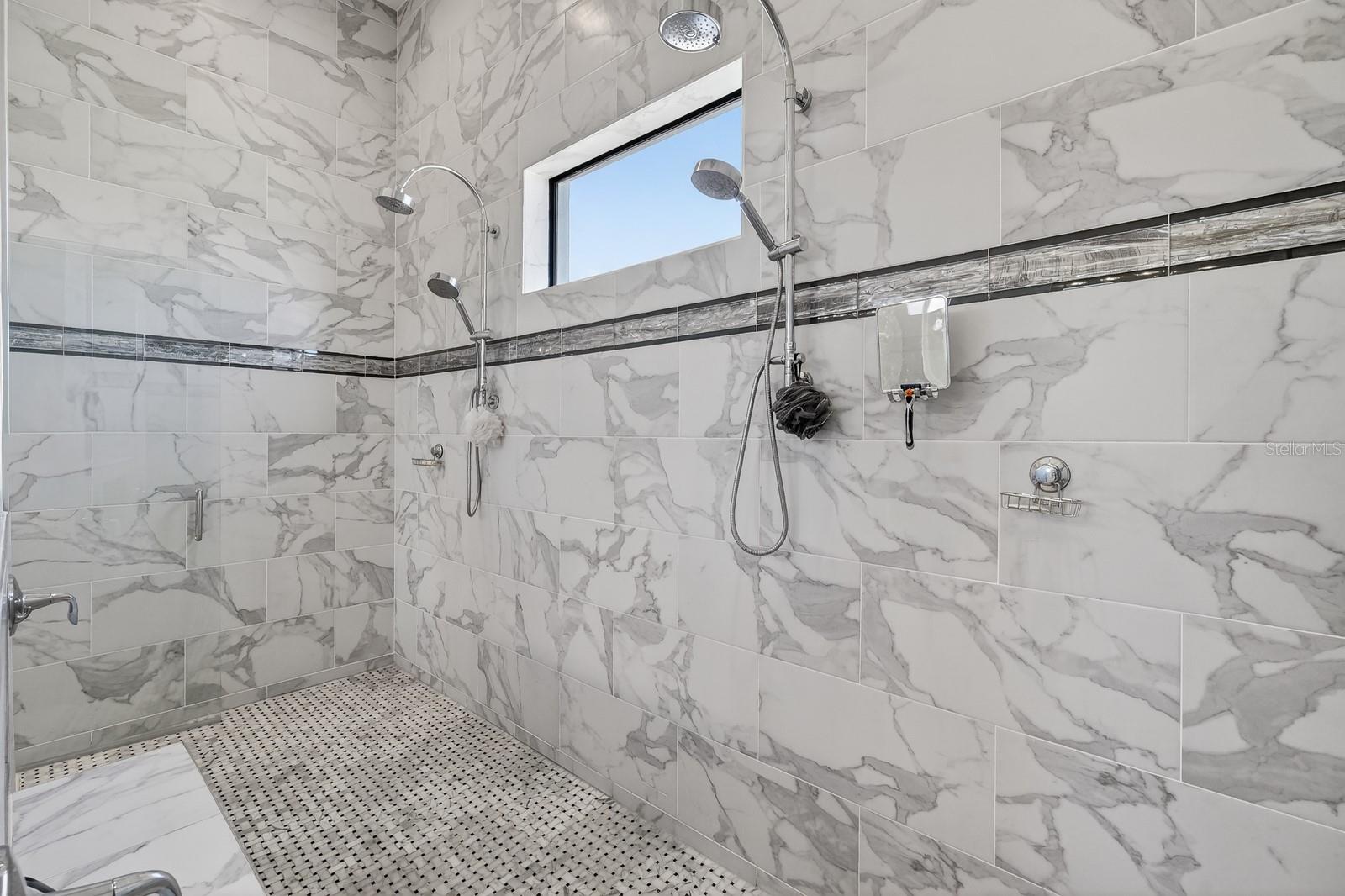 MARINA DEL PALMA - Residential