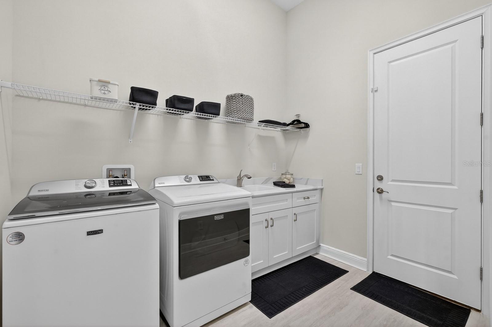 MARINA DEL PALMA - Residential