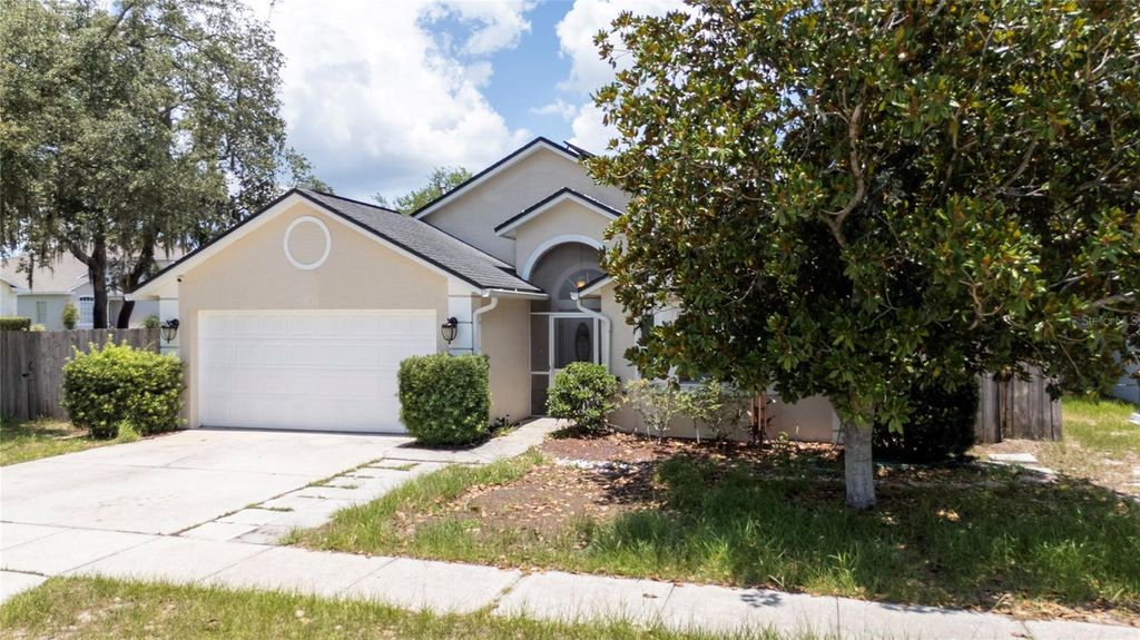 Photo of 154 Bayhead Street, Davenport, FL 33896 (MLS # S5152757)