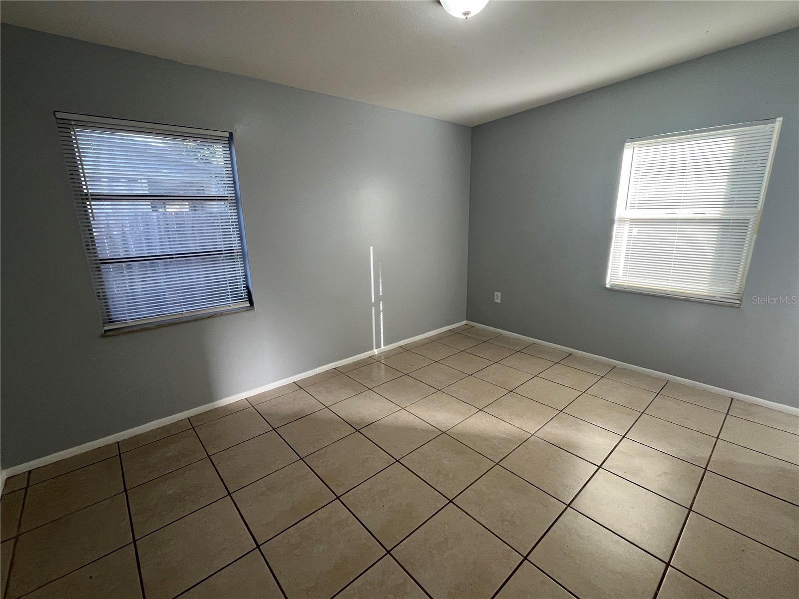 GOLF VIEW HEIGHTS - Residential Lease